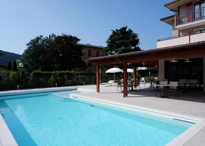 Fortuna Отель Костермано